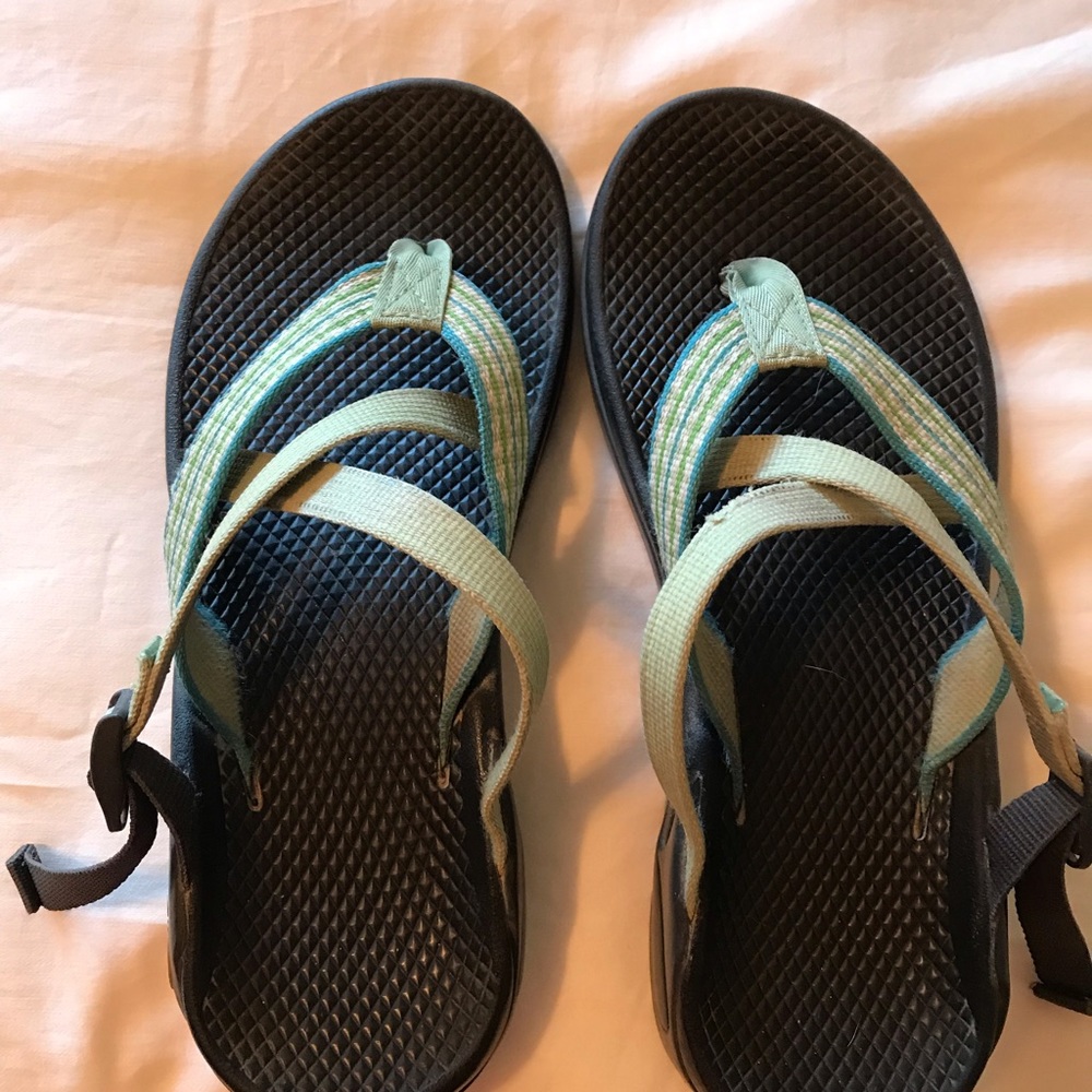 Chaco flip flop sandals